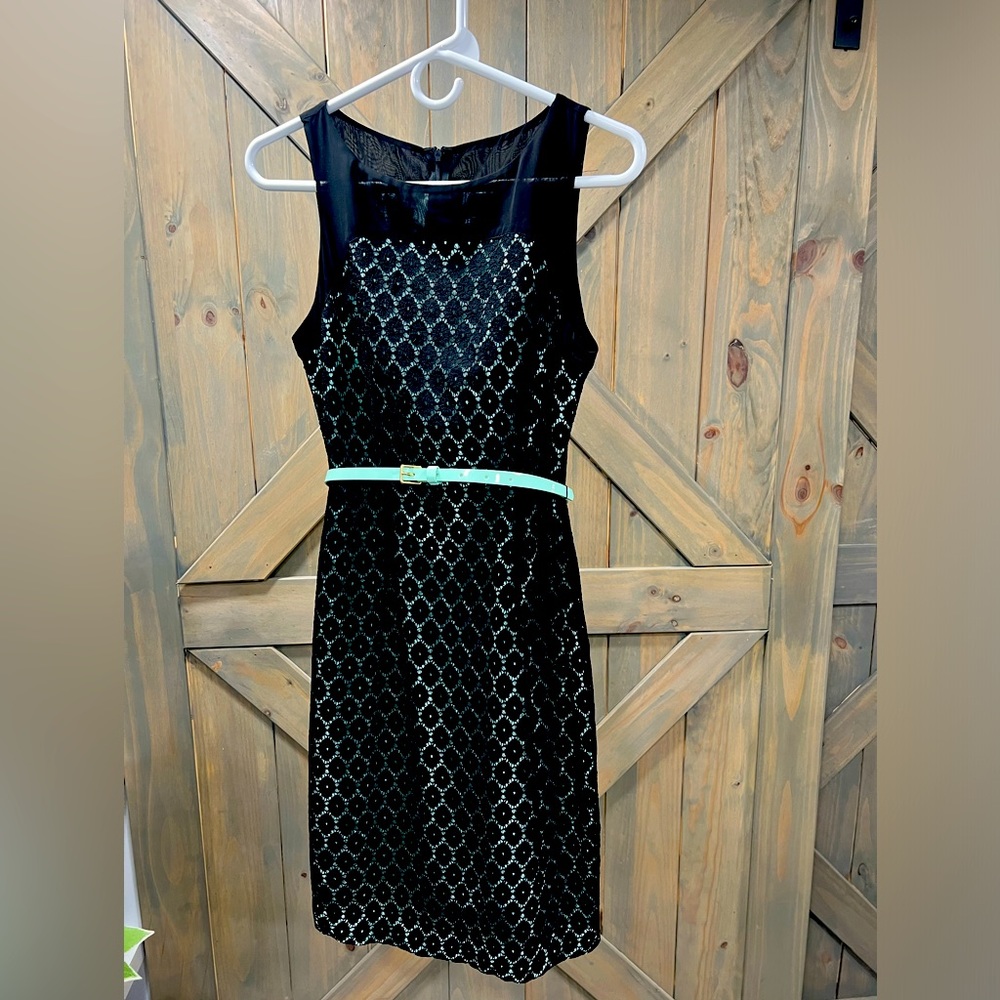 Worthington NWT black lace belted dress with turquoise lining and belt. Size 6
